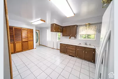 810 N 400 E, Price, UT 84501 - Photo 3