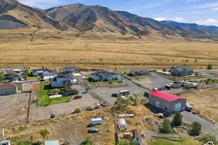 7707 N Cobblerock Rd, Lake Point, UT 84074 - Photo 57