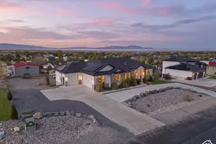 7707 N Cobblerock Rd, Lake Point, UT 84074 - Photo 3