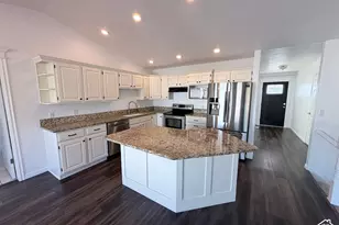 2106 N 1000 E, Lehi, UT 84043 - Photo 7