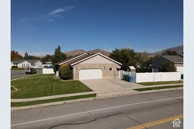 2106 N 1000 E, Lehi, UT 84043 - Photo 3