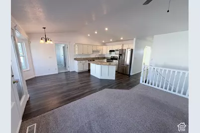 2106 N 1000 E, Lehi, UT 84043 - Photo 5