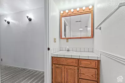 29 White Barn Dr, Pleasant View, UT 84414 - Photo 21