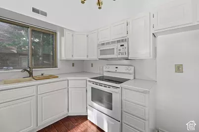29 White Barn Dr, Pleasant View, UT 84414 - Photo 9