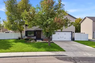 1667 W 900 S, Lehi, UT 84043 - Photo 3