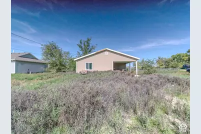 160 E 100 N, Myton, UT 84052 - Photo 3