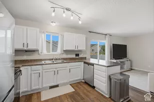3702 N Tumwater Dr W, Eagle Mountain, UT 84005 - Photo 13