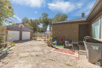 325 W 100 S, Richfield, UT 84701 - Photo 17