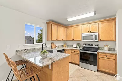 855 N 975 E, Ogden, UT 84404 - Photo 5