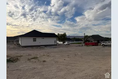 582 E 400 S #7, Nephi, UT 84648 - Photo 5