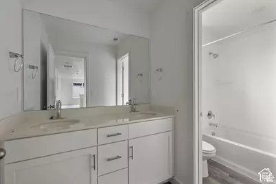 557 E Hearth Ln, Eagle Mountain, UT 84005 - Photo 3