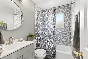 906 W 2400 N, Clinton, UT 84015 - Photo 15