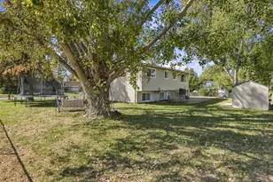 906 W 2400 N, Clinton, UT 84015 - Photo 35