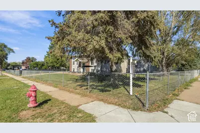906 W 2400 N, Clinton, UT 84015 - Photo 37