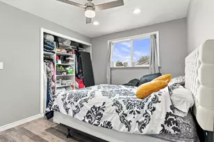 906 W 2400 N, Clinton, UT 84015 - Photo 17