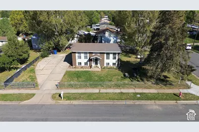 906 W 2400 N, Clinton, UT 84015 - Photo 39