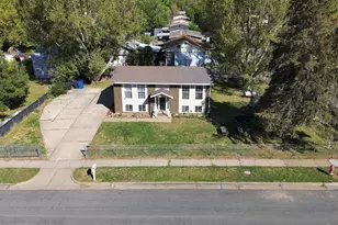 906 W 2400 N, Clinton, UT 84015 - Photo 39