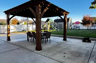 897 W Cambridge Dr, North Salt Lake, UT 84054 - Photo 3