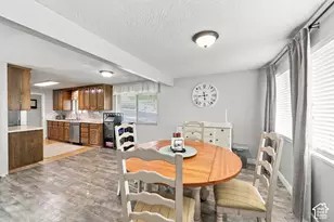 937 E Kingswood Rd, Kaysville, UT 84037 - Photo 9