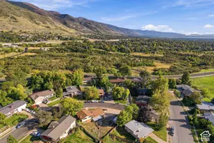 937 E Kingswood Rd, Kaysville, UT 84037 - Photo 31