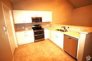 486 W 300 S, Springville, UT 84663 - Photo 7
