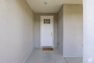 5256 W Miller Crossing Dr, Herriman, UT 84096 - Photo 5