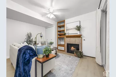 1688 Hickory Ln #C, Provo, UT 84604 - Photo 3