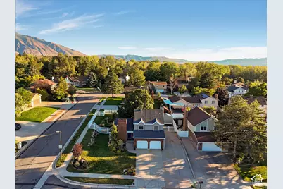 1126 E Gravel Hills Dr, Sandy, UT 84094 - Photo 7