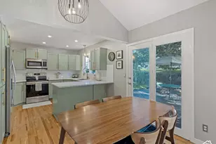 1126 E Gravel Hills Dr, Sandy, UT 84094 - Photo 13