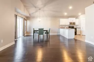 5504 W Chantry Dr S, West Valley, UT 84120 - Photo 7