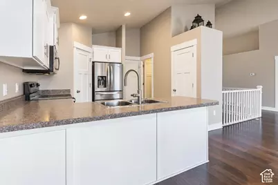 5504 W Chantry Dr S, West Valley, UT 84120 - Photo 11