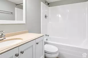 5504 W Chantry Dr S, West Valley, UT 84120 - Photo 35