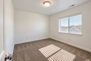 7405 N Evans Rnch Dr, Eagle Mountain, UT 84005 - Photo 17
