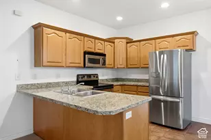 954 E 6795 S, Midvale, UT 84047 - Photo 7