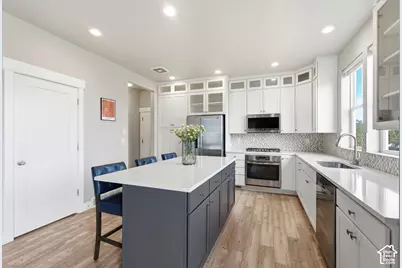 10752 S Beach Comber Way W, South Jordan, UT 84009 - Photo 13