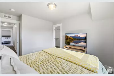 10752 S Beach Comber Way W, South Jordan, UT 84009 - Photo 29