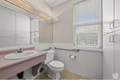 6796 S 1300 E #L, Cottonwood Heights, UT 84121 - Photo 11
