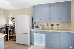 8859 W W Park St, Copperton, UT 84006 - Photo 11