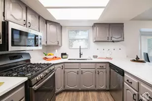 60 S 1250 W, Clearfield, UT 84015 - Photo 13