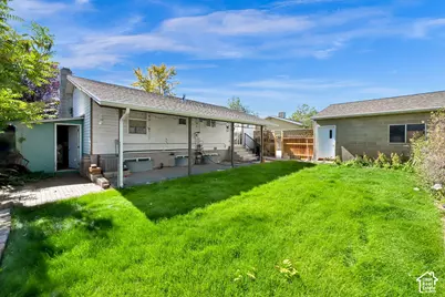5414 W Mountain Men Dr S, Kearns, UT 84118 - Photo 5