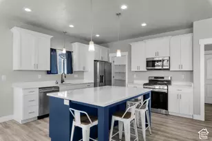 3692 E Barton Creek Dr, Eagle Mountain, UT 84005 - Photo 11