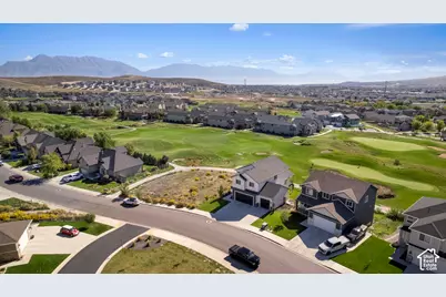 3692 E Barton Creek Dr, Eagle Mountain, UT 84005 - Photo 47