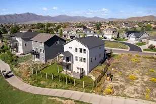 3692 E Barton Creek Dr, Eagle Mountain, UT 84005 - Photo 43