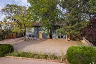 831 Mountain Dr, Moab, UT 84532 - Photo 7