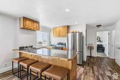 9044 N Cedar Pass Rd, Eagle Mountain, UT 84005 - Photo 33