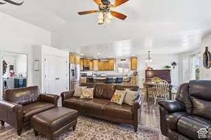 9044 N Cedar Pass Rd, Eagle Mountain, UT 84005 - Photo 17