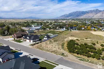 410 W 2100 St S #4, Perry, UT 84302 - Photo 5