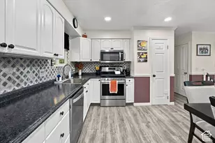 5448 S 3570 Rd W, Taylorsville, UT 84129 - Photo 11