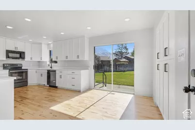 876 E 930 N, Orem, UT 84097 - Photo 11