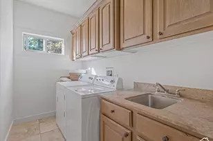 4832 S Brooks Way, Holladay, UT 84117 - Photo 21
